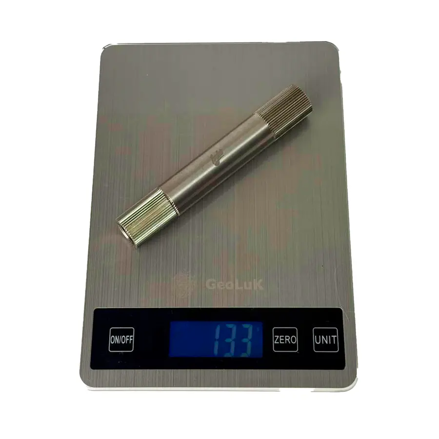 Титановый вал